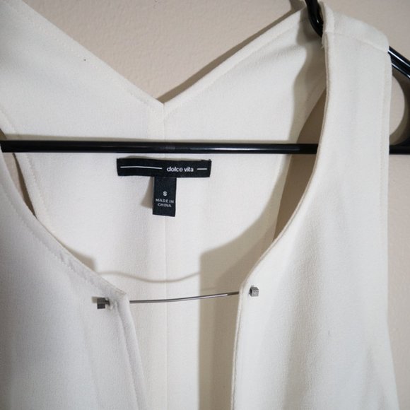 Dolce Vita Tops - Low-cut top with bar